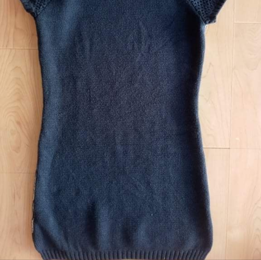 Made To Look Amazing Women's Medium Blue & White Short Sleeve Tunic Knit Sweater - Picture 5 of 5